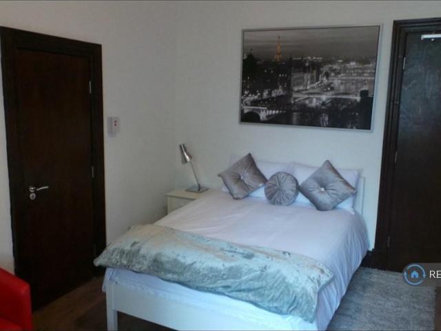 Apartment for rent in Ibroxholm, Glasgow