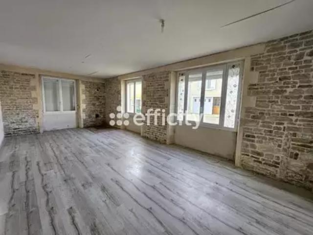 Maison vente à Confolens, Paizay-naudouin-embourie