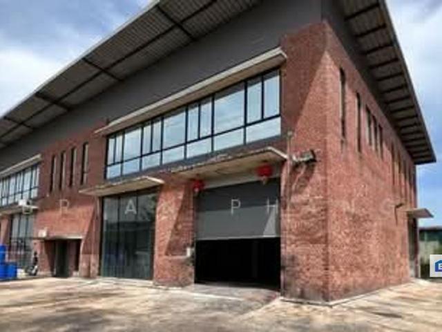 Warehouse for rent in Petaling, Alam Impian