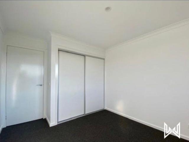 Room for rent in Camerons Creek, Victoria