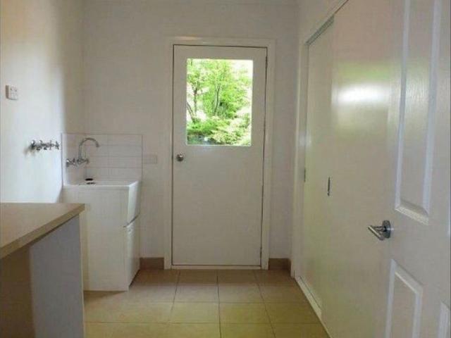 Room for rent in Camerons Creek, Victoria