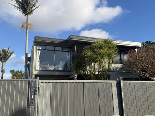 Apartment for rent in Pakūranga, Howick