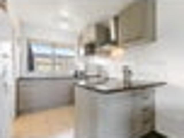 Apartment for rent in Pakuranga, Auckland