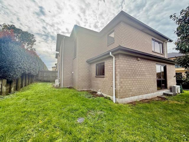 House for rent in Howick, Oroua County