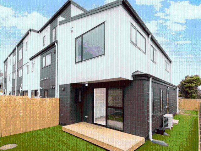 Townhouse for rent in Howick, Oroua County