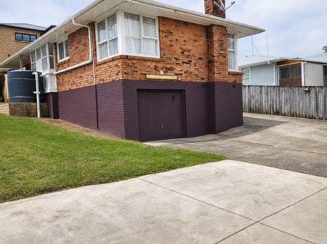 House for rent in Howick, Oroua County