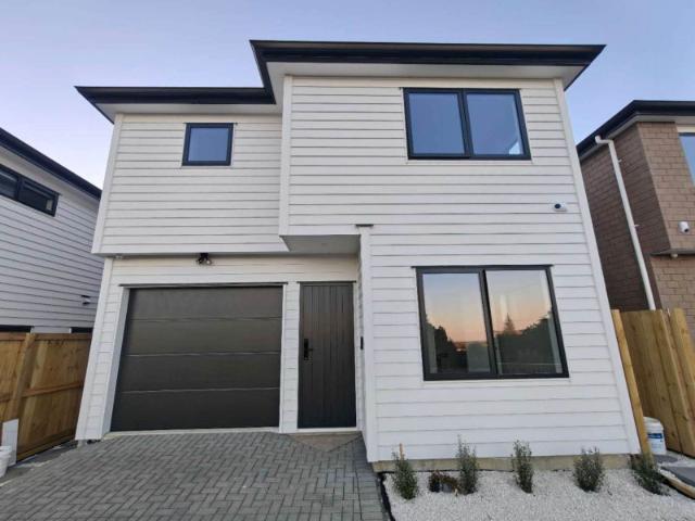 House for rent in Howick, Oroua County