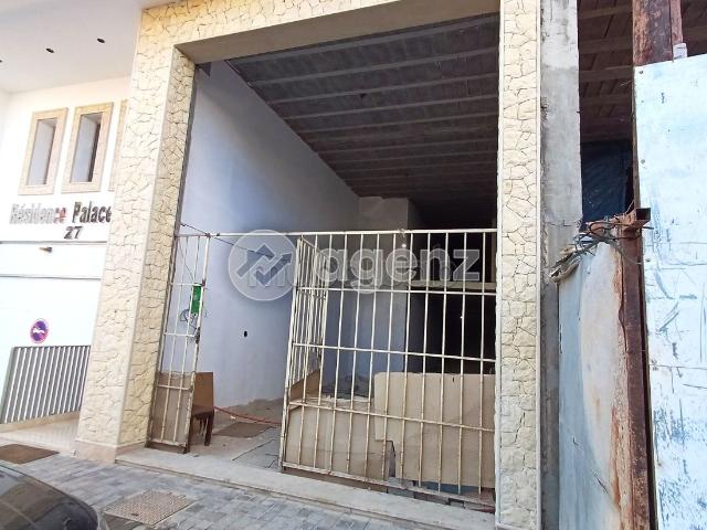 Local commercial vente à Anfa, Gharb-Chrarda-Beni Hssen