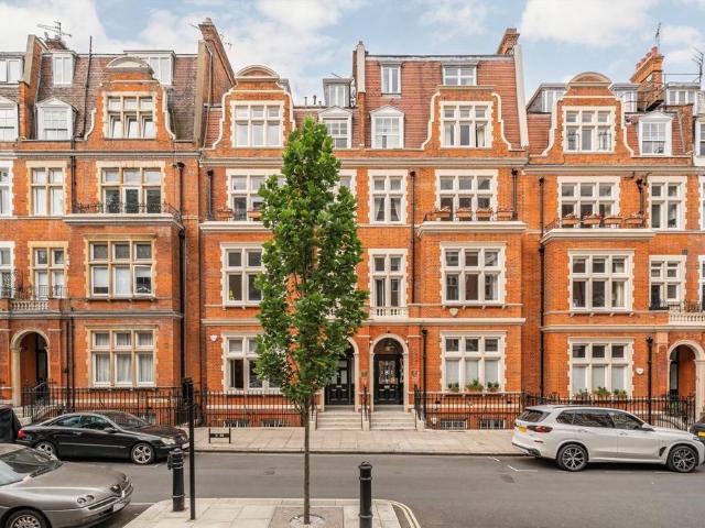 Apartment for rent in Bayswater, Greater London