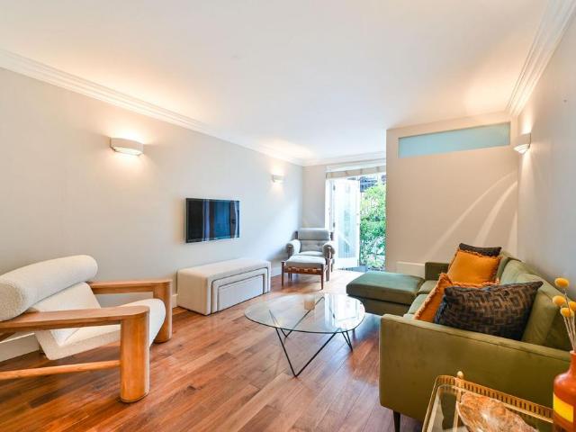 Apartment for rent in Bayswater, Greater London
