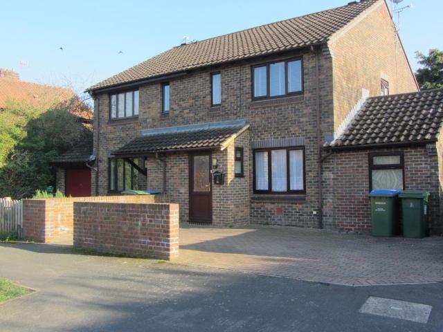 House for rent in Weybridge, Elmbridge
