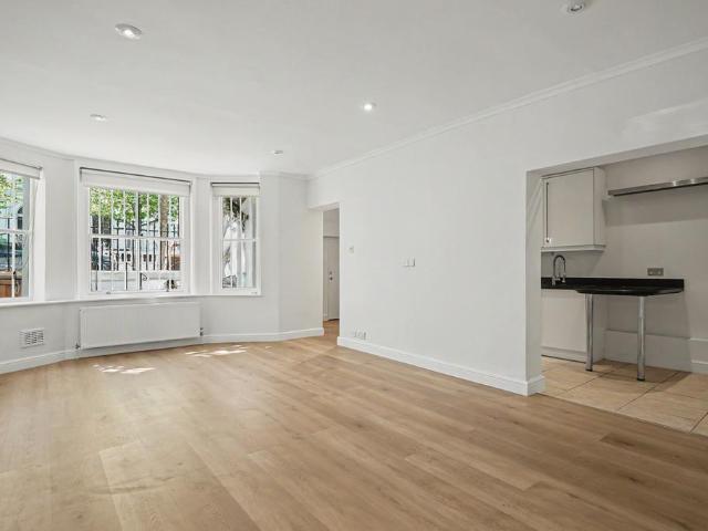 Apartment for rent in Kensington, Greater London