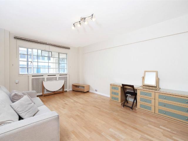 Studio for rent in Kensington, Greater London