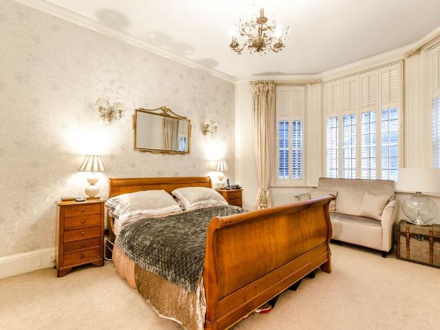 House for rent in Royal Borough of Kensington and Chelsea, Greater London