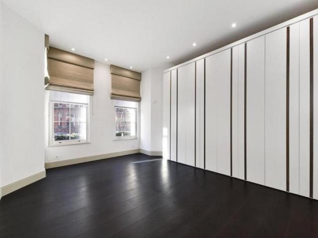 House for rent in South Kensington, Greater London