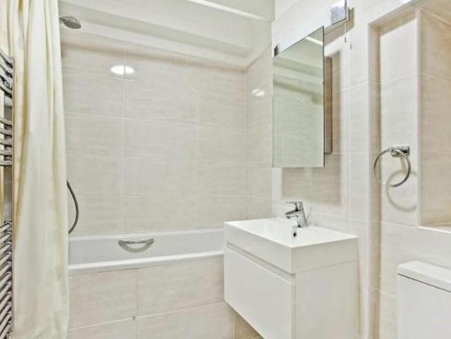 Apartment for rent in Royal Borough of Kensington and Chelsea, Greater London