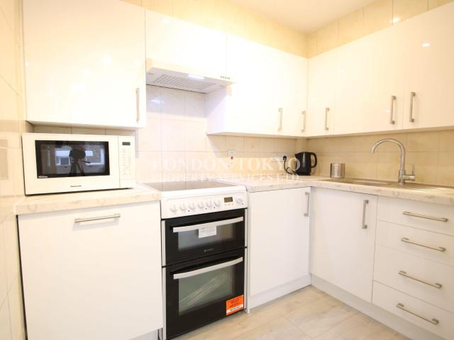 Apartment for rent in West Kensington, Greater London