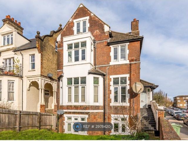 Apartment for rent in Tulse Hill, Greater London