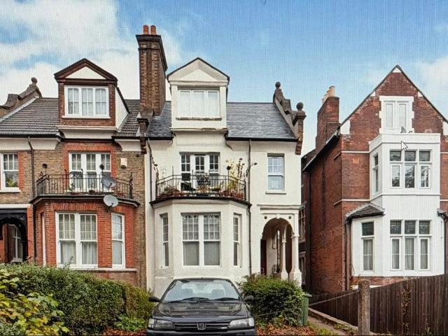 Apartment for rent in Tulse Hill, Greater London