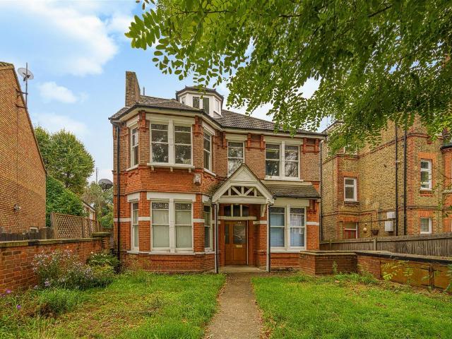 Studio for rent in Tulse Hill, Greater London