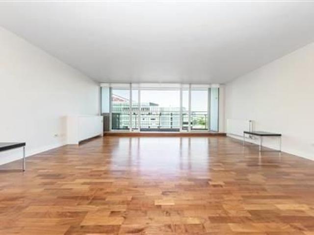 Apartment for rent in Victoria, Greater London