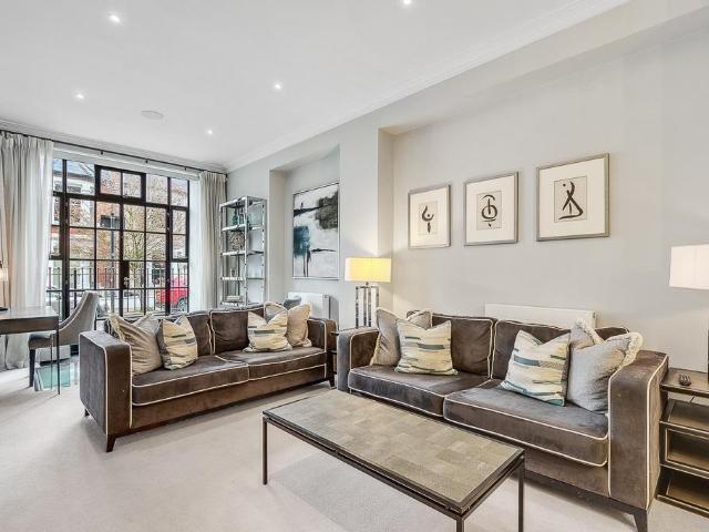 Apartment for rent in London Borough of Hammersmith and Fulham, Greater London
