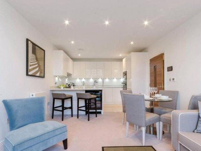 Apartment for rent in London Borough of Hammersmith and Fulham, Greater London