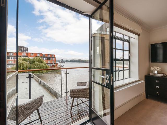 Apartment for rent in Hammersmith, Greater London