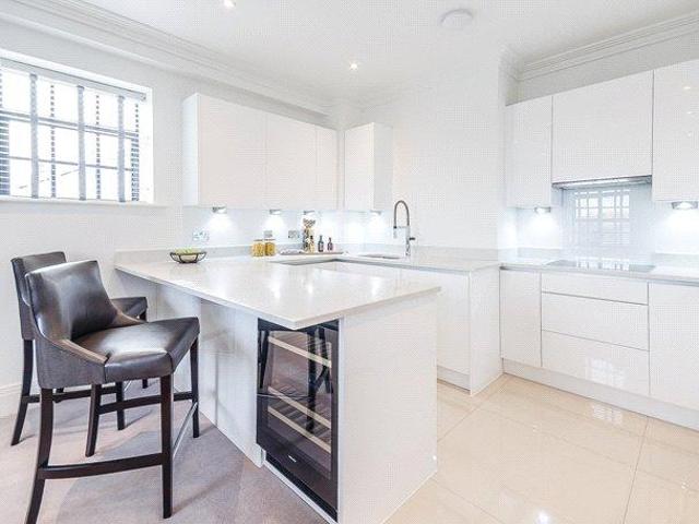 Apartment for rent in Hammersmith, Greater London