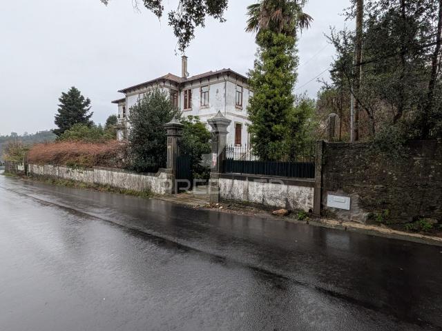 Quinta venda em Devesa, Bitarães