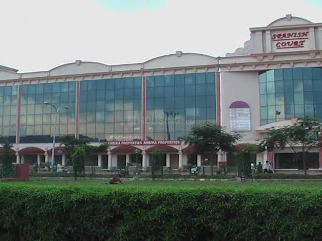 Commercial for sale in Hariana