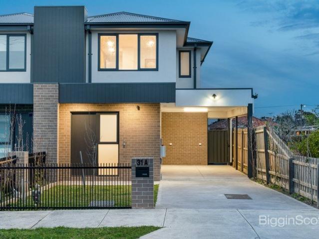 Townhouse for sale in Camerons Creek, Victoria