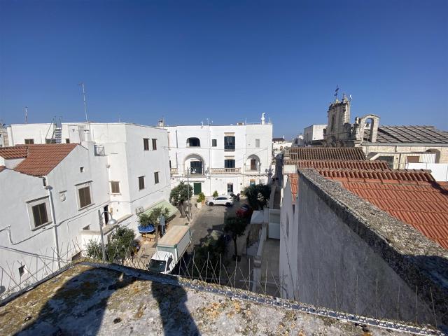 Locale Commerciale in vendita a Puglia, Brindisi