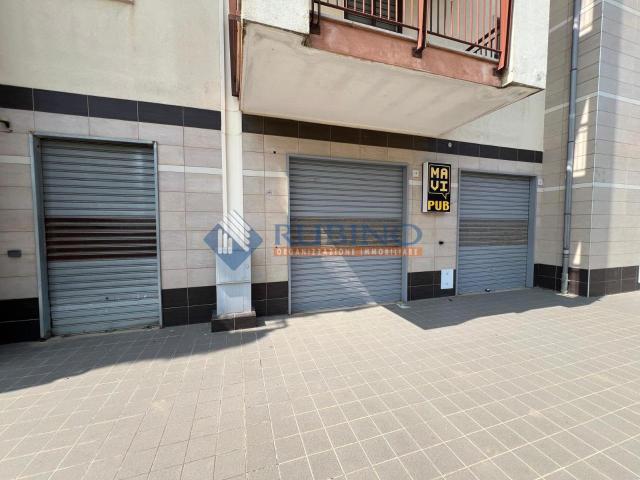 Palazzo in affitto a Puglia, Barletta-andria-trani