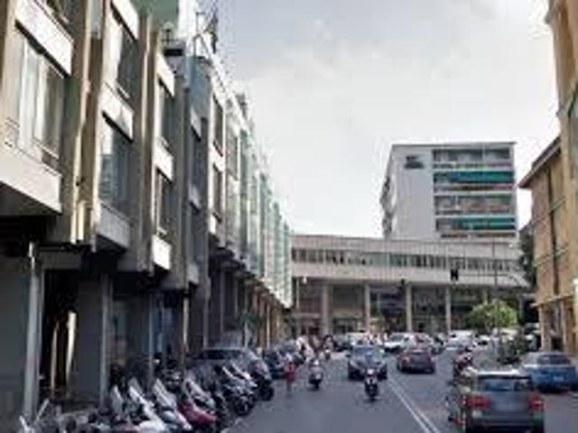 Palazzo in affitto a Centro Est, Serra Riccò