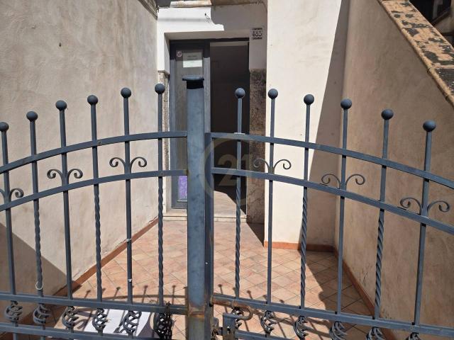 Palazzo in affitto a Chianchitta, Giardini Naxos