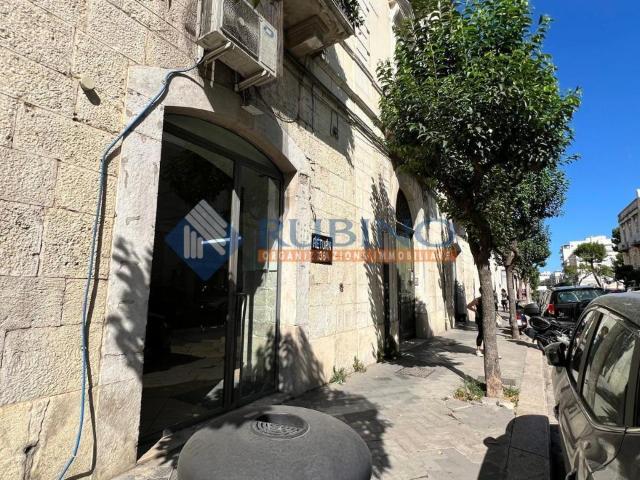 Palazzo in affitto a Puglia, Barletta-andria-trani
