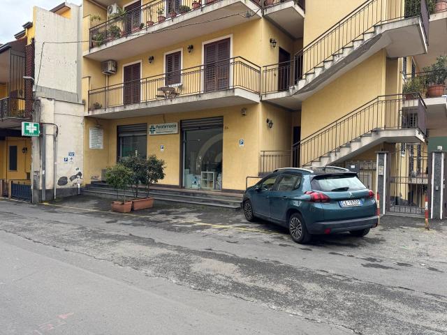 Palazzo in vendita a Sciarelle, Acireale