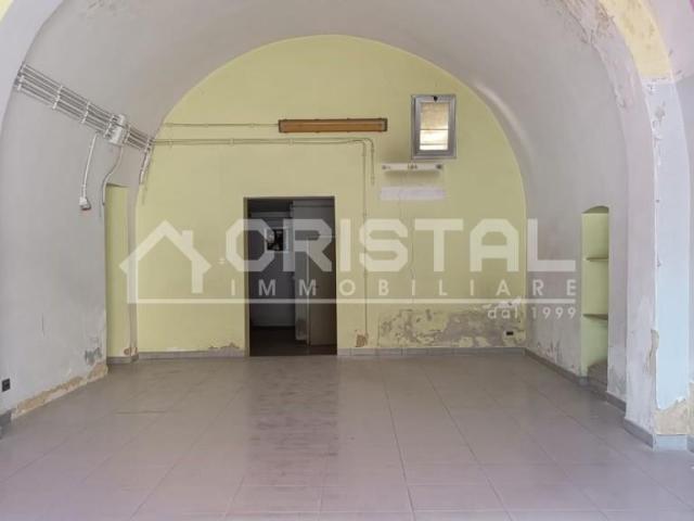 Palazzo in vendita a Puglia, Barletta-andria-trani