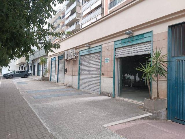 Palazzo in vendita a Andria, Barletta-Andria-Trani