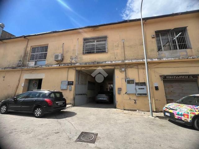 Palazzo in vendita a Lanciasino, Arzano