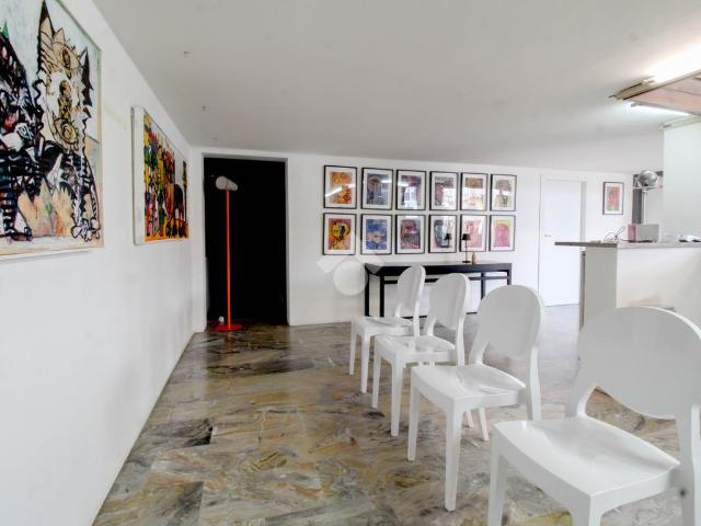 Palazzo in vendita a Pirlotti, Capriolo