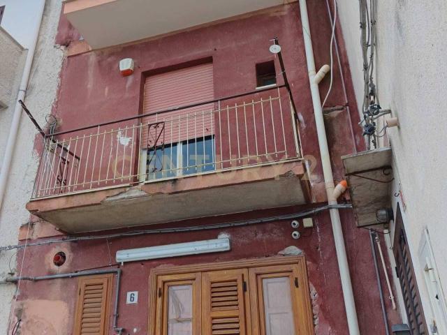 Palazzo in vendita a Carini, Sicilia