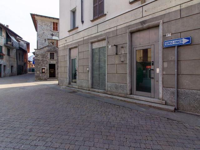 Palazzo in vendita a Centro Valle Intelvi, Dizzasco