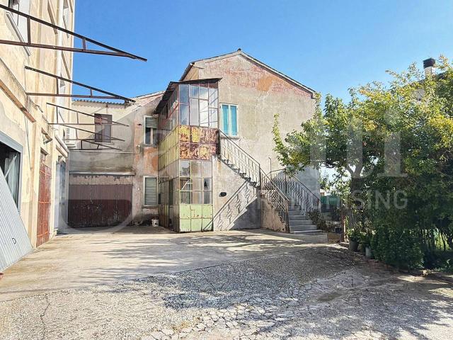 Palazzo in vendita a Rosara, Piove di Sacco