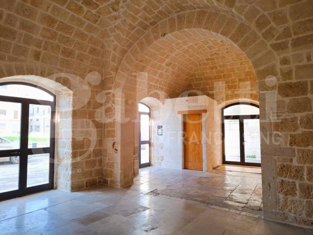 Palazzo in vendita a Puglia, Bari
