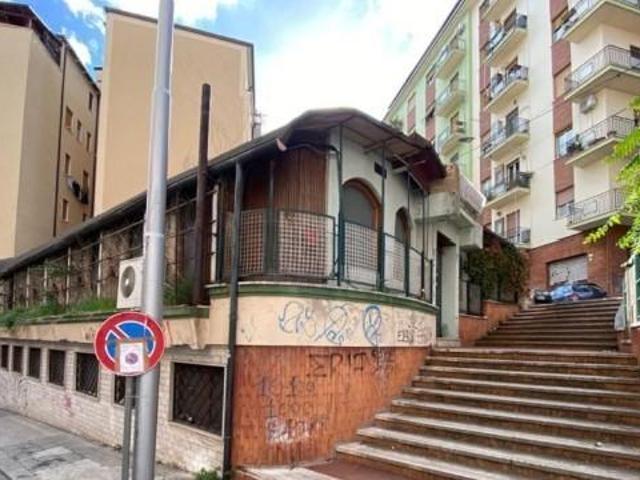 Palazzo in vendita a Città 2000, Calabria