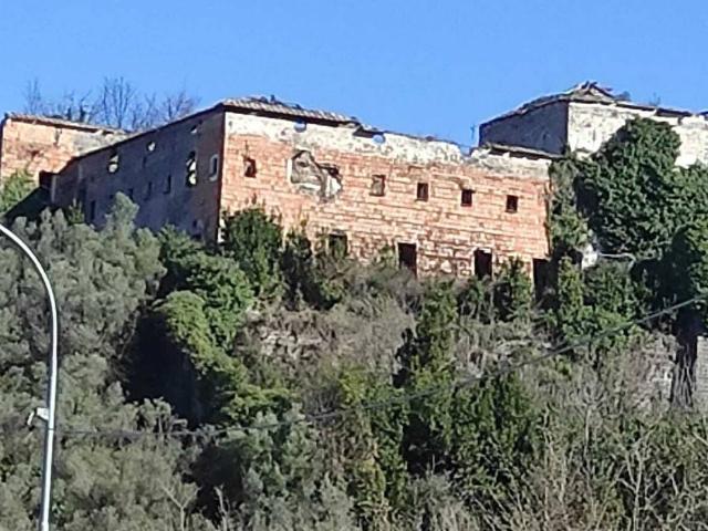 Palazzo in vendita a Fisciano, Campania
