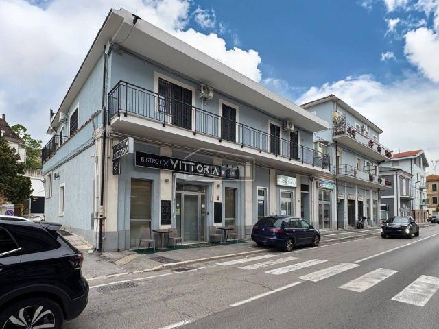 Palazzo in vendita a Vallone, Francavilla Al Mare