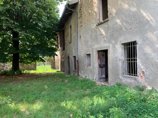 Palazzo in vendita a Galbiate, Lombardia